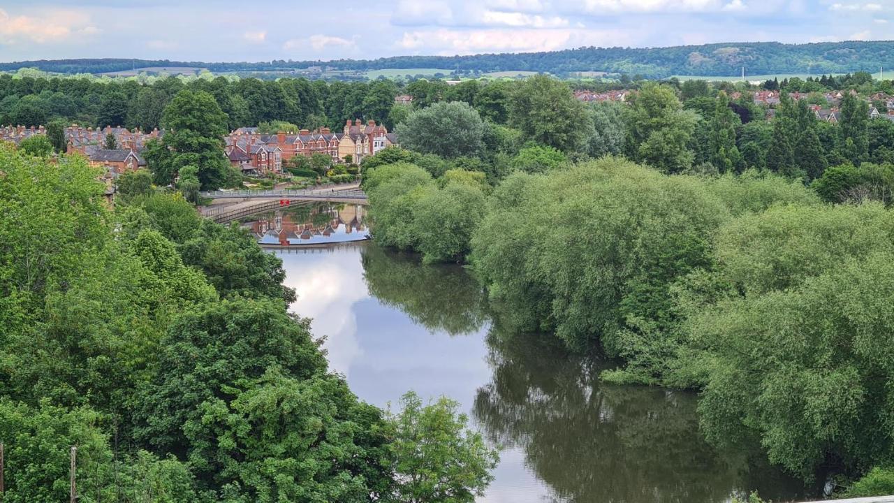 Boutique Shrewsbury Suites Екстер'єр фото