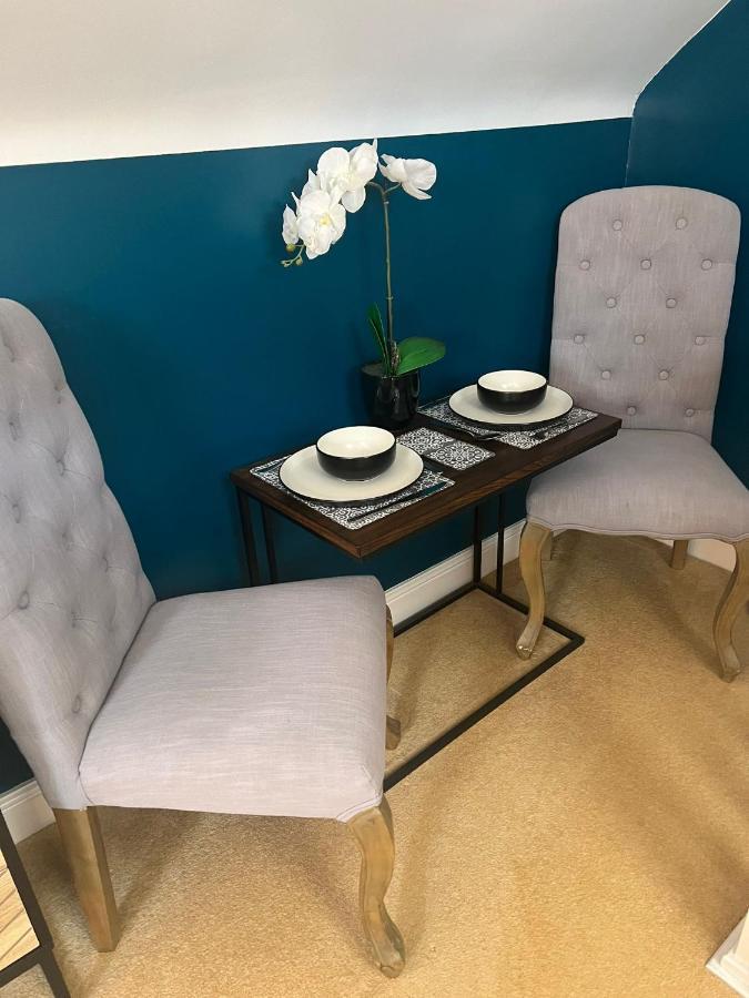 Boutique Shrewsbury Suites Екстер'єр фото